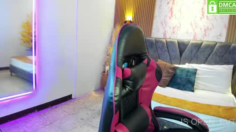Aisha  online show from June 2026 04:22:01 PM
