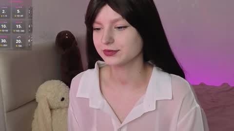 Aisha online show from March 2026 08:33:01 AM