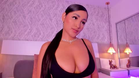 Aisha online show from November 2025 02:49:01 PM