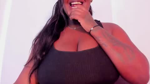 aishazaa online show from November 2025 03:23:02 PM