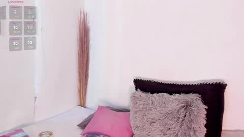 aishazaa online show from March 2026 06:01:02 PM