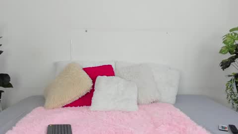 little aitana  online show from March 2025 01:40:02 PM