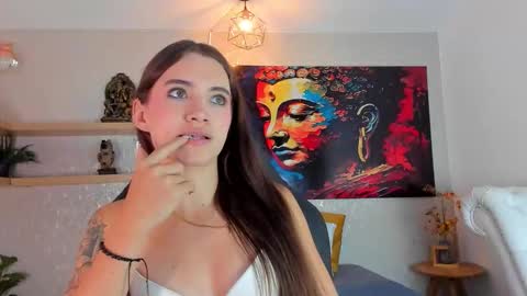 little aitana  online show from February 2026 06:26:01 AM