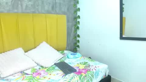 Snapshot of aitanagilcm chatting on November 2025 12:21:01 AM Danitsa online show from November 2025 12:21:01 AM