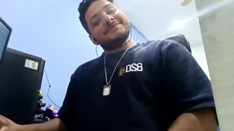 Esteban online show from December 2024 09:06:02 AM