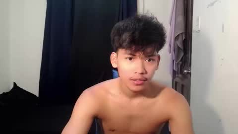 aj_daksxx online show from April 2026 10:40:02 AM