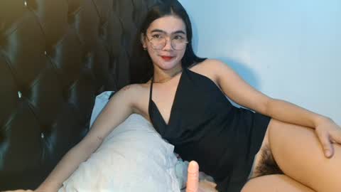 Snapshot of akamamiki25 chatting on June 2026 11:24:02 AM akamamiki25 online show from June 2026 11:24:02 AM