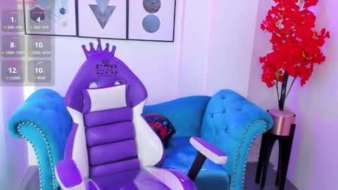 Azaka  online show from October 2025 12:27:01 PM