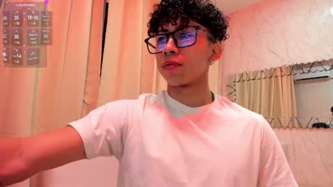 akazaboy online show from January 2025 04:12:01 AM