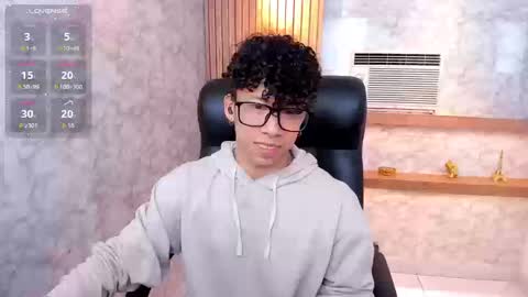 akazaboy online show from September 2025 08:53:02 PM