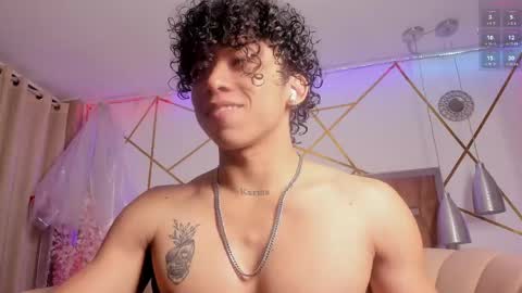 akazaboy online show from April 2026 05:33:01 AM