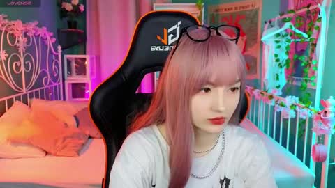 Akemi online show from March 2025 03:07:01 PM