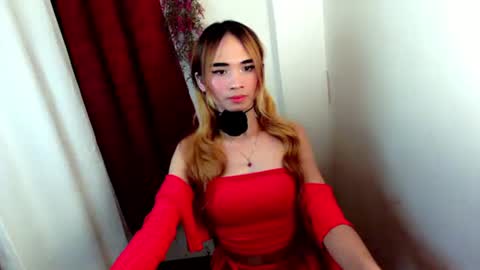Snapshot of akesha121698 chatting on October 2025 10:43:01 PM akesha121698 online show from October 2025 10:43:01 PM