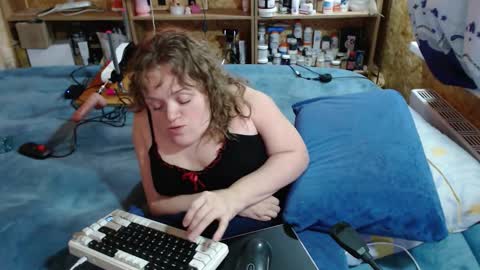 Natalie online show from September 2025 03:50:01 PM