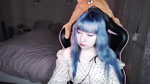 akirahartyx online show from January 2025 02:14:01 PM