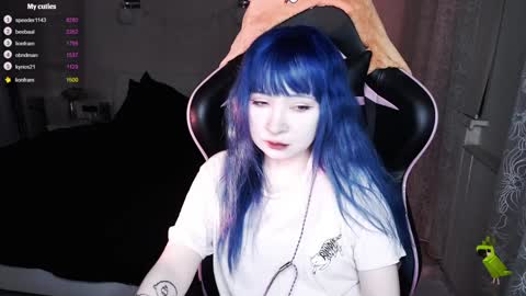 akirahartyx online show from January 2025 02:38:02 PM