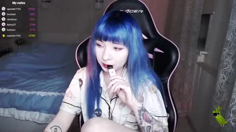 akirahartyx online show from March 2025 03:48:02 PM