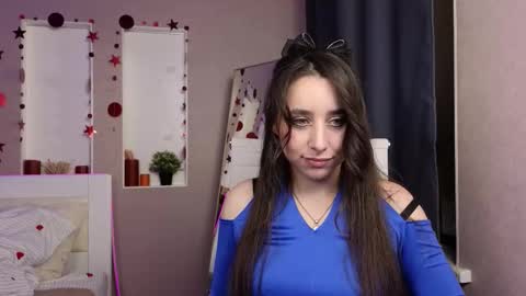 help me reach 25 thumbs up online show from October 2025 04:30:02 PM