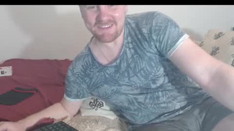 aktavian_w online show from October 2025 05:12:01 PM