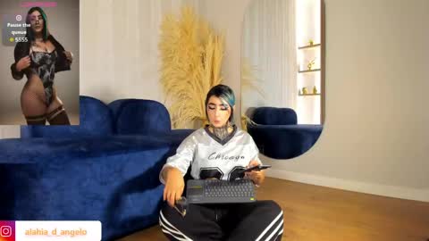 ALAHIA online show from May 2026 06:35:02 PM