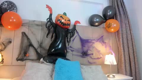 alahia_hank online show from October 2025 07:04:02 PM