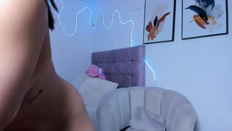 Alaia Alegria online show from April 2026 12:00:01 AM