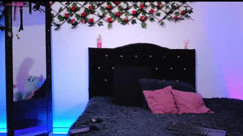 Alaia online show from April 2026 02:07:01 AM