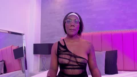 alaia_colins online show from October 2025 03:09:02 AM