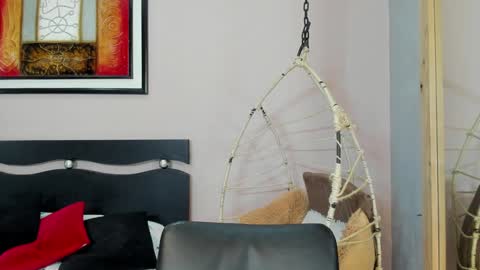 Snapshot of alaiasmile_ chatting on January 2025 11:12:02 AM online show from January 2025 11:12:02 AM