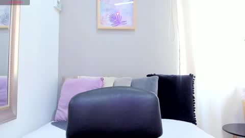 Snapshot of alaiasmile_ chatting on January 2025 06:07:01 PM online show from January 2025 06:07:01 PM
