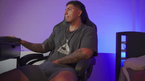 Alan online show from November 2025 05:40:02 AM