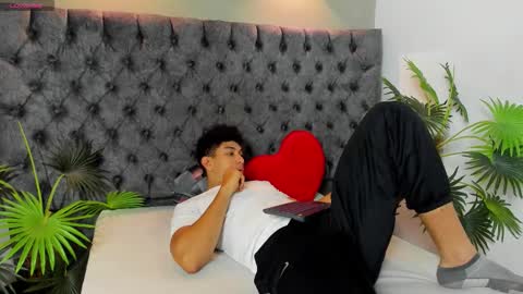 Alan online show from November 2025 01:00:02 PM