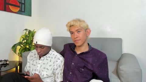 Alan and Criss - WE JUST FRIENDS WITH BENEFITS BOTH VERS online show from December 2024 08:18:01 PM