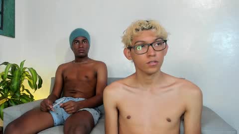 Alan and Criss - WE JUST FRIENDS WITH BENEFITS BOTH VERS online show from December 2024 11:08:02 PM