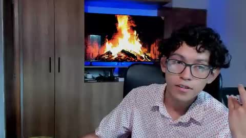 Snapshot of alan_scot chatting on June 2026 11:42:02 AM Alan and Criss - WE JUST FRIENDS WITH BENEFITS BOTH VERS online show from June 2026 11:42:02 AM