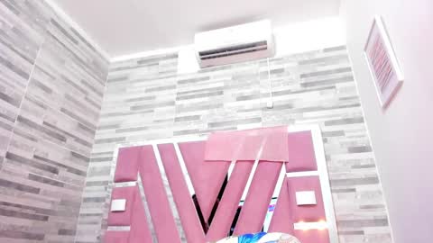 Alana online show from January 2025 06:56:02 PM