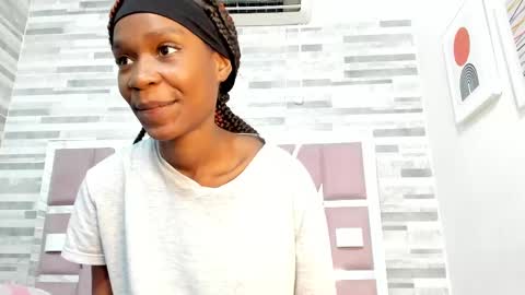 Alana online show from September 2025 06:51:02 PM