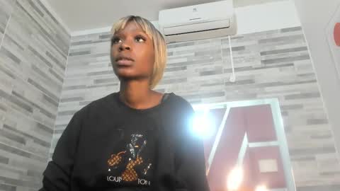 Alana online show from September 2025 06:42:02 PM