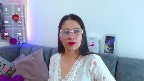 Alana  online show from April 2026 07:36:01 PM