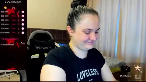 Snapshot of alanabrox chatting on September 2025 01:00:01 PM Julia online show from September 2025 01:00:01 PM