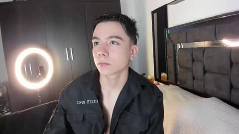 alanblack1 online show from February 2026 02:23:02 PM