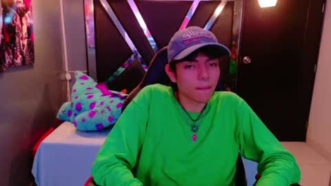 Snapshot of alandelrey57 chatting on February 2026 06:40:02 AM ALAN DEL REY online show from February 2026 06:40:02 AM