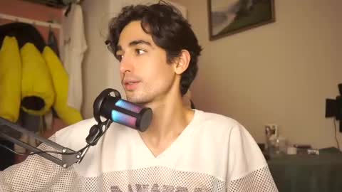 idenavarre online show from January 2025 10:35:02 PM