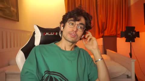 idenavarre online show from February 2025 04:59:02 AM