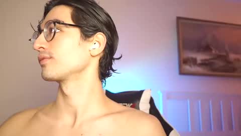 idenavarre online show from February 2025 10:20:02 PM