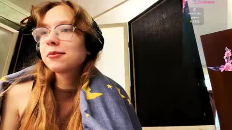 Stella online show from November 2025 10:37:01 AM