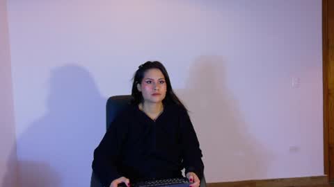 Snapshot of alanis_22 chatting on July 2026 07:03:02 AM alanis online show from July 2026 07:03:02 AM