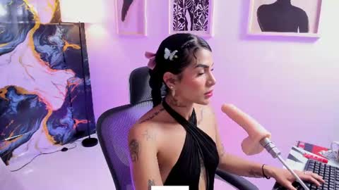 Snapshot of alanna_wild chatting on June 2026 07:14:02 PM Alana online show from June 2026 07:14:02 PM
