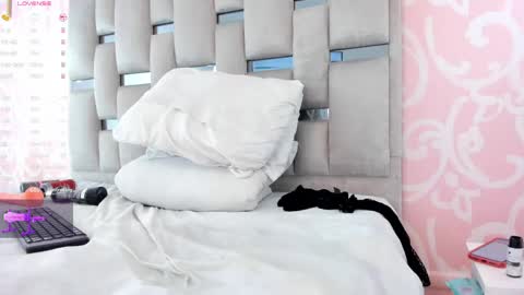 alannarose_1 online show from April 2026 02:51:02 AM