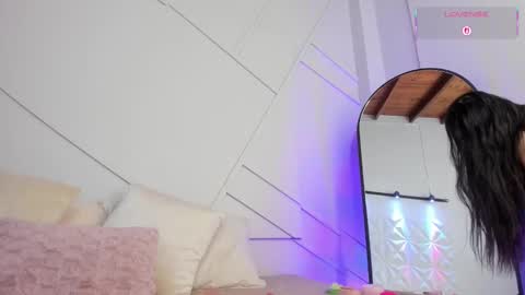 Snapshot of alannarouge chatting on November 2025 11:35:01 AM alannarouge online show from November 2025 11:35:01 AM